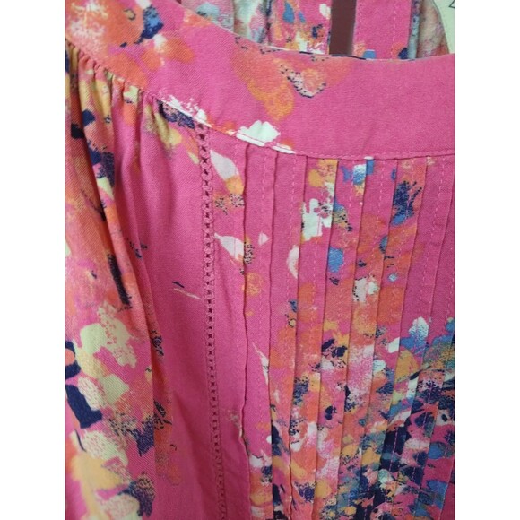 St. Johns Bay Woman PXL Blouse Pink Floral Pleated Round Neck Ladder Crochet... - Picture 4 of 8